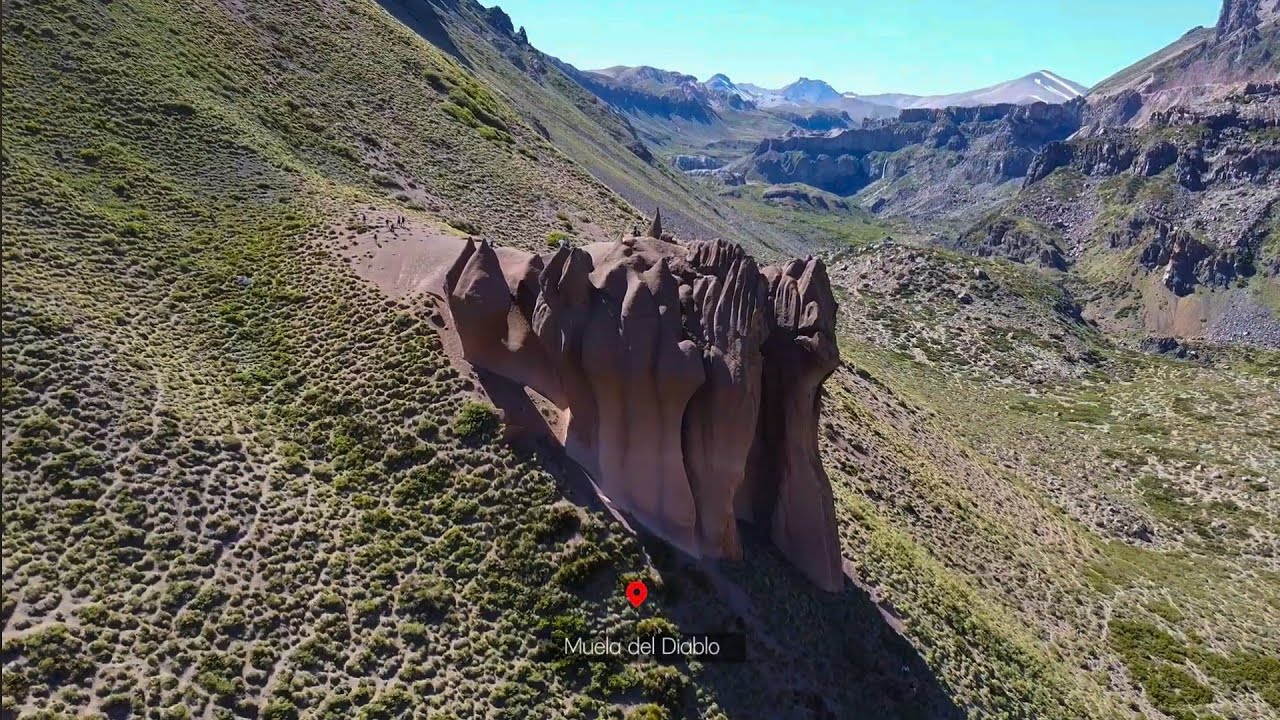 EL VALLE DE LOS CONDORES:Cascada Invertida, Monjes Blancos, Laguna Maule, Muela del Diablo