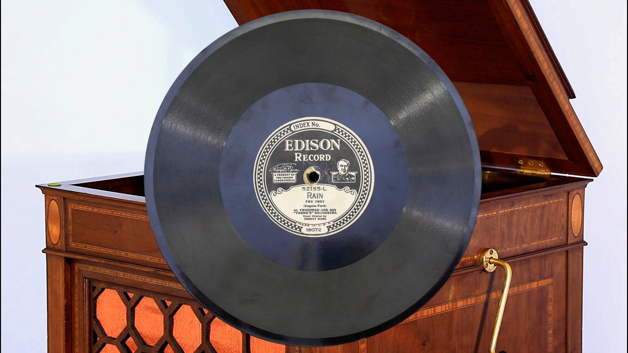 Foxtrot by Al Friedman and his Yoeng's Orchestra, 