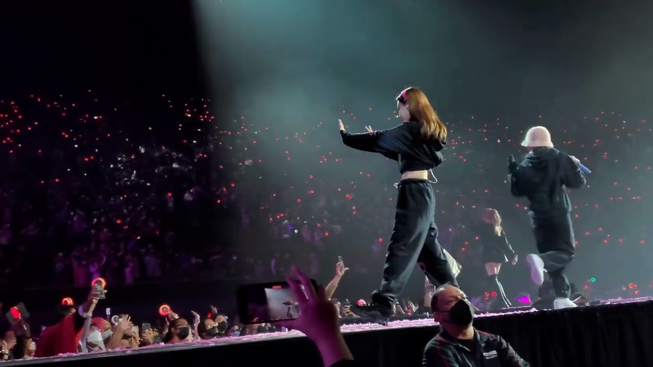 220216 TWICE 4th World Tour 