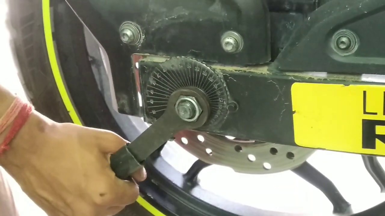 Pulsar NS 200 chain adjustment