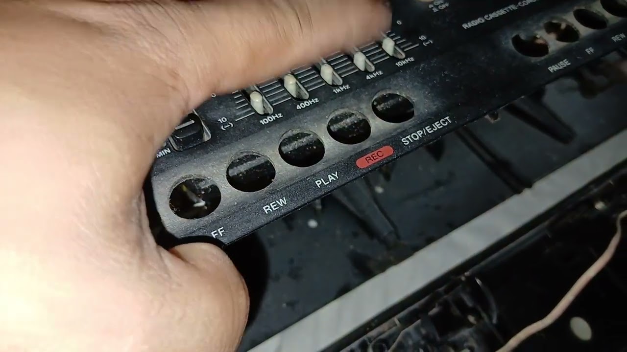 KAKAIBA SPEAKER NI SONY..nagulat ako..naging JVC