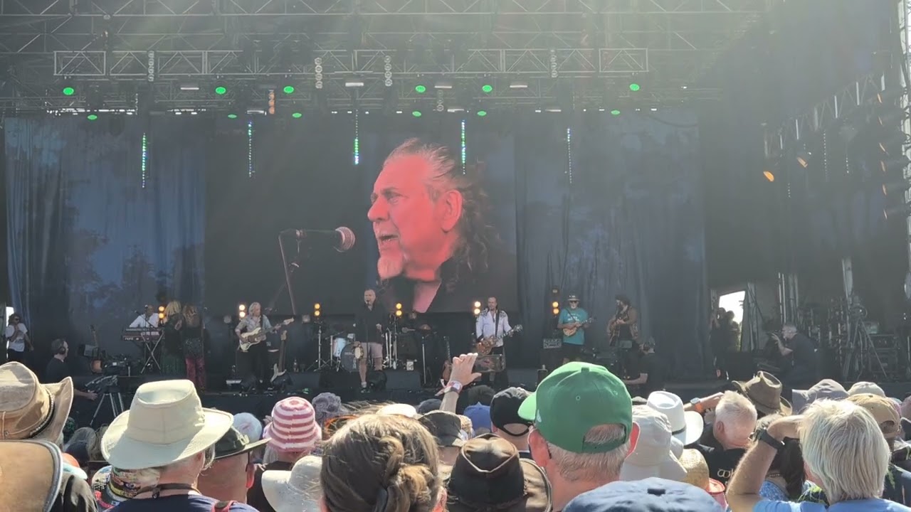 Cropredy 2025 - Deborah Bonham Band with Robert Plant and Dave Pegg. Thank You.