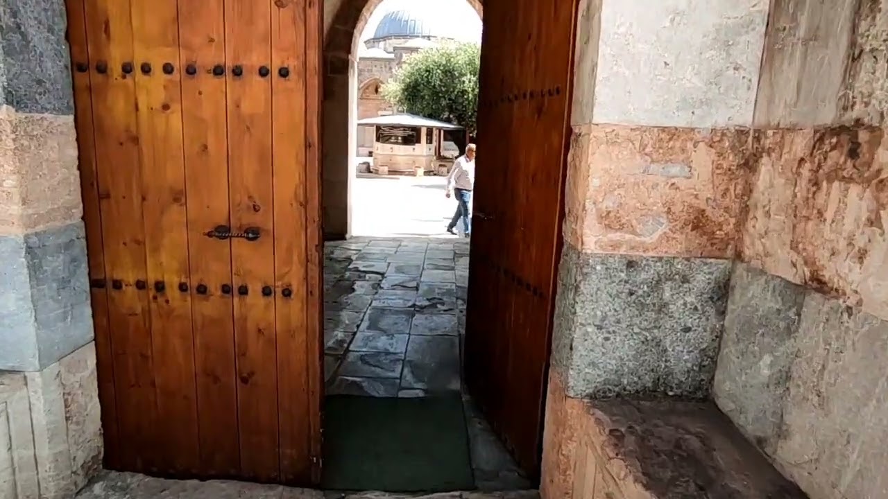 Hatay Payas Sokullu Mehmet paşa k&uuml;lliyesi, Payas Kalesi,Sarı Selim camii.