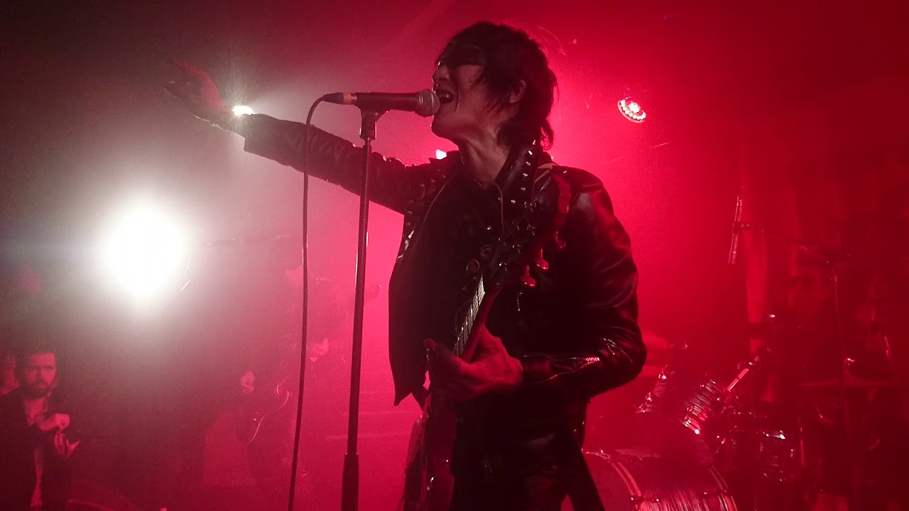 Guitar Wolf - Intro + Missile Me + Can-Nana Fever - Paris - 24/03/2018