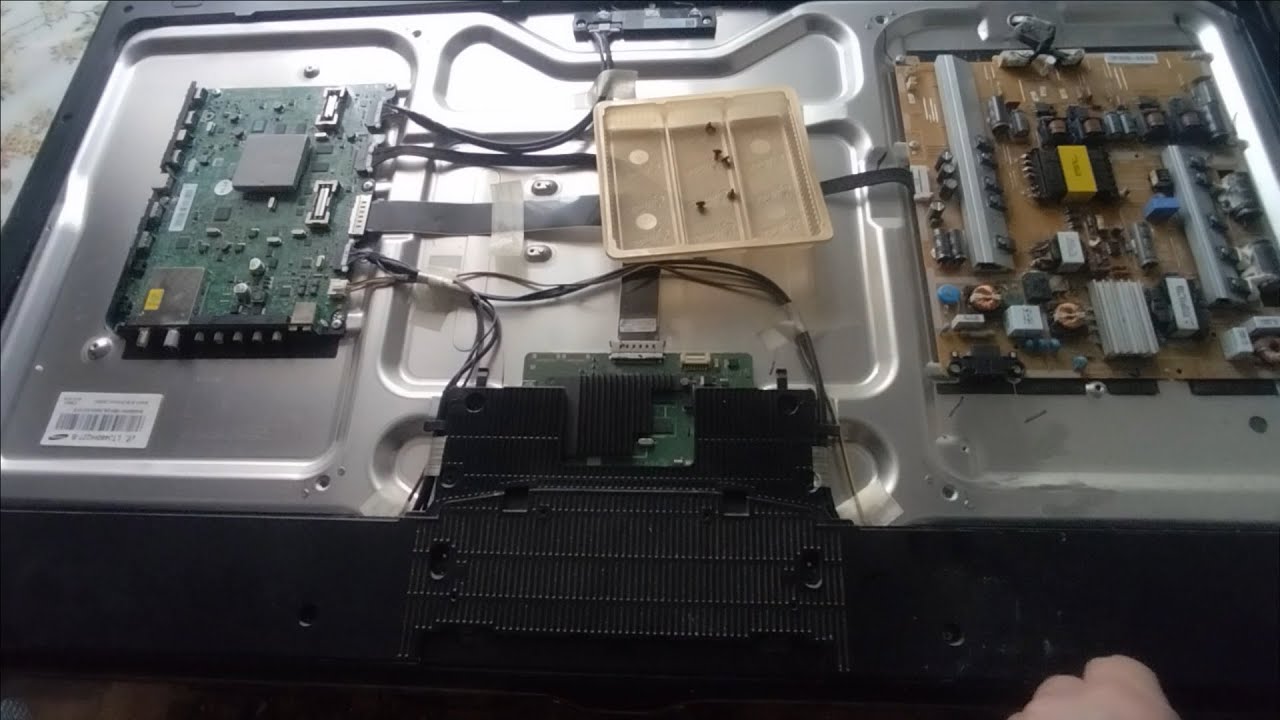 Naprawa z niespodzianką telewizora LED Samsung UE46ES7000