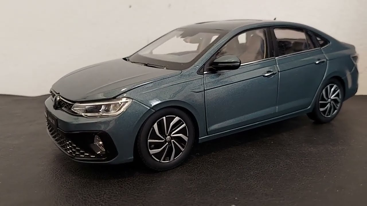 miniatura Volkswagen virtus escala 1:18 em detalhes