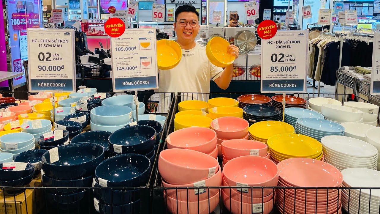 SIÊU THỊ NHẬT AEON Ngập Tràn Đồ Bếp Nhập Khẩu Khách Tranh Thủ Mua