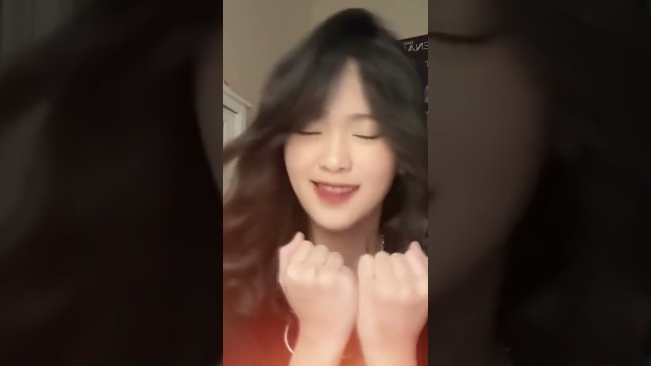 Trend joget dj sah -Tiktok - sarah Suhairi 🎵 #adeljkt48 #djremix #music
