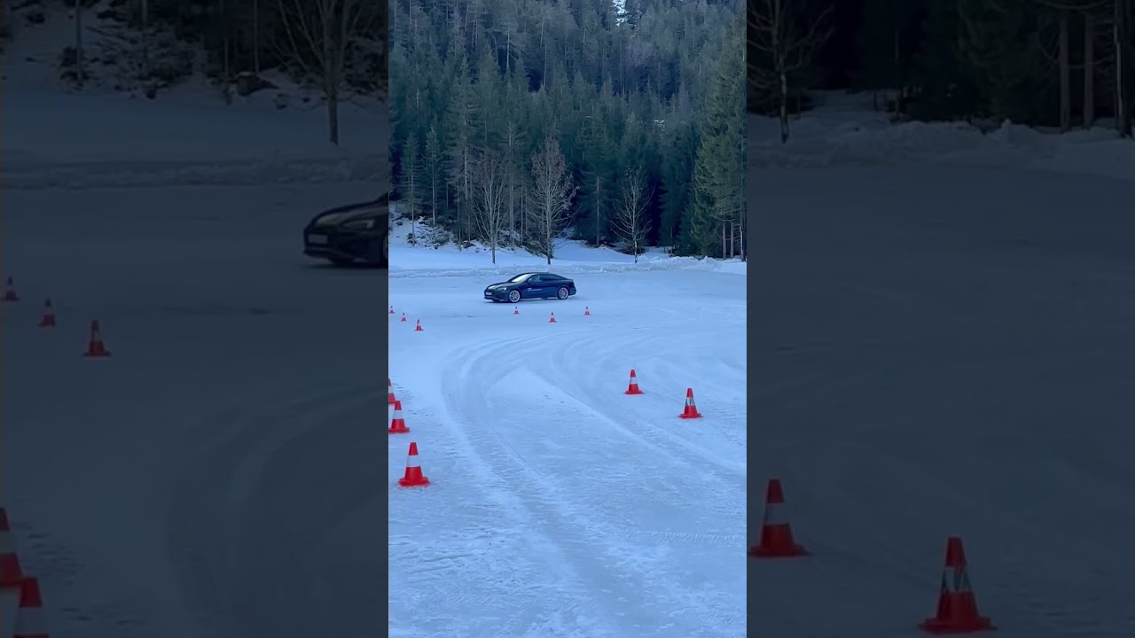Driften im Audi RS5❗️😍❄️