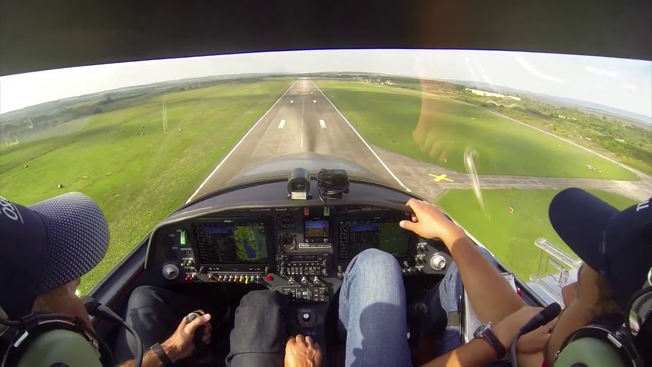 Landing in Balaton Airport LHSM