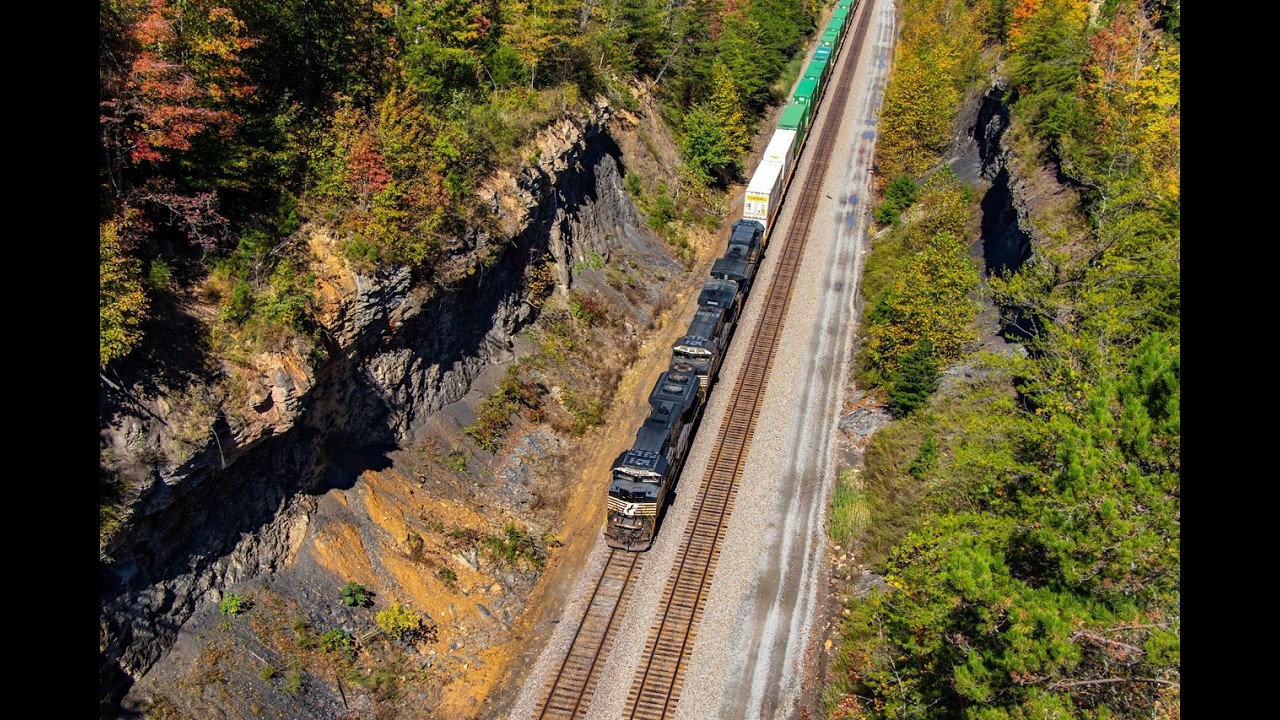 Norfolk Southern Trains at Burnside Kentucky