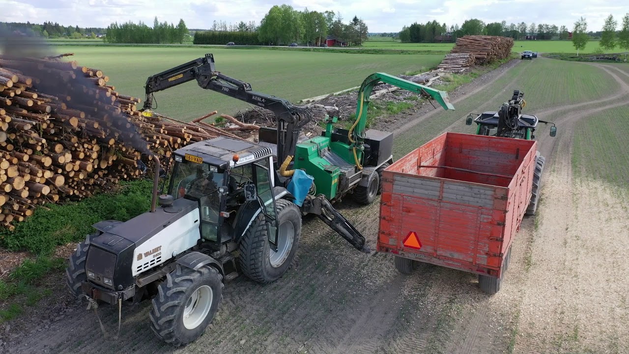 Haketusta / wood chipping. 2020 Valmet 8400 & Kesla 4560c