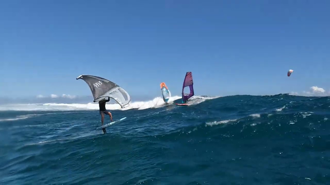 Waves and wind, what a wonderful day!15.11.24   #kitesurfing #mauritius #windsurfing #wingfoil