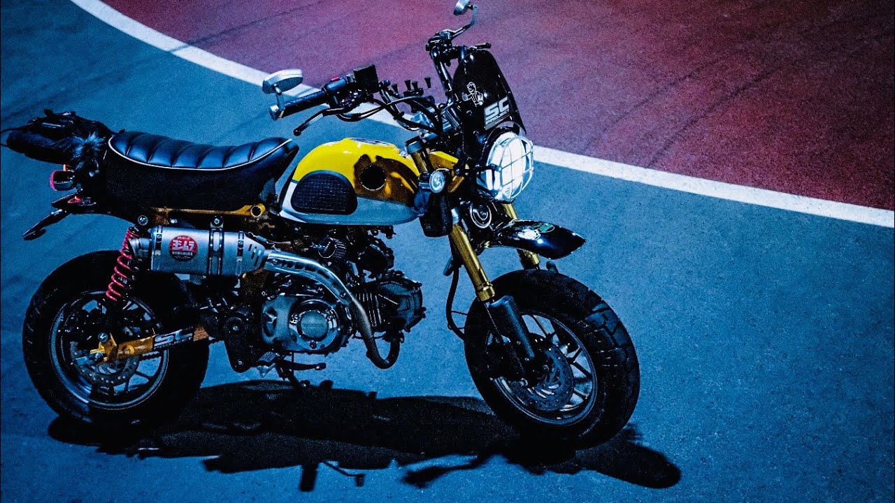 Honda Monkey125. Night Ride Tokyo - US Yoshimura Full Exhaust Sound