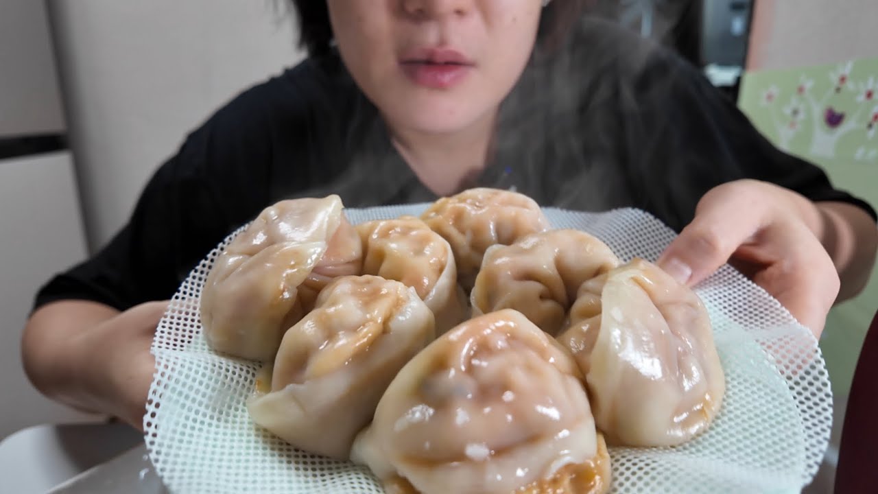 보여줄께 진짜 완전히 게으른나~😲😲하루종일 먹고 자는 브이로그 (라면먹방 엽떡 김치만두 삼겹살)