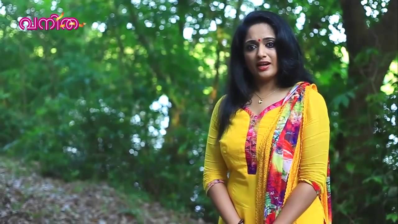 kavya interview for Vanitha on Location