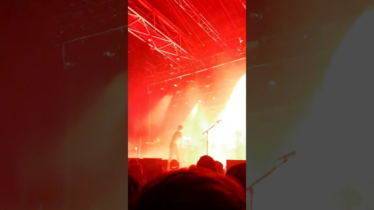IDLES - Colossus LIVE @ Paris, France (07/03/2024)