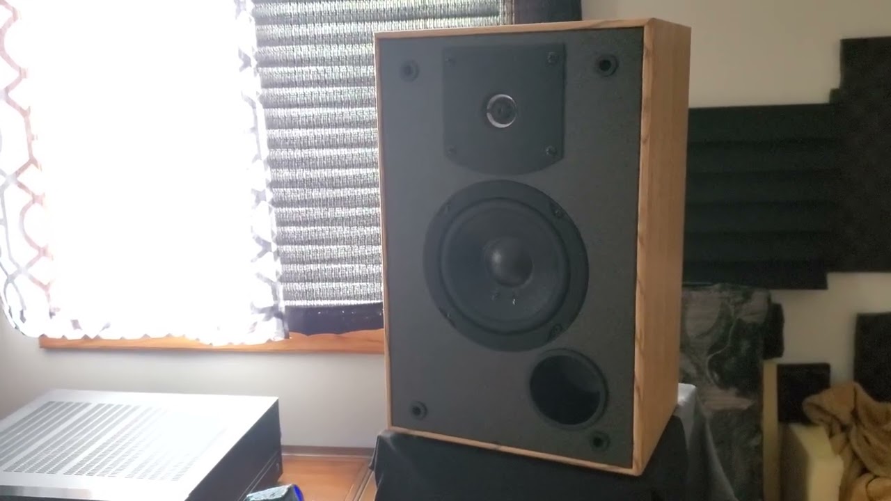 Recapped JBL J2050 bookshelf speakers, Synge - Particles