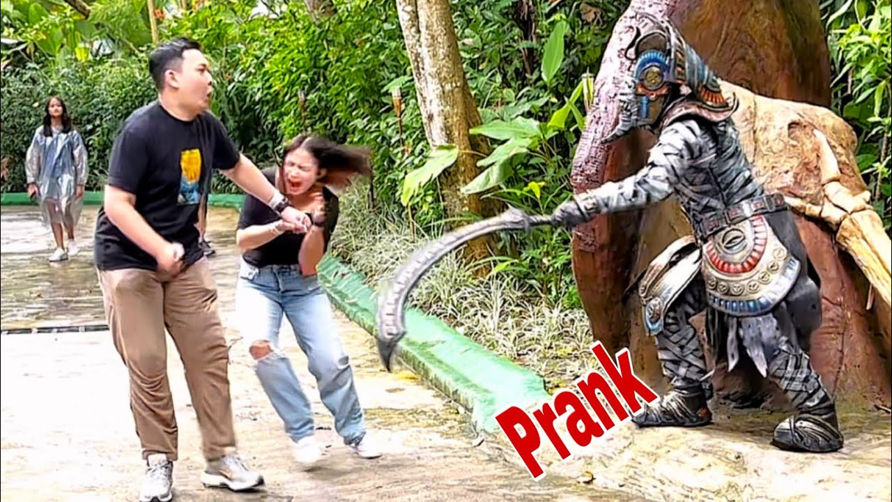 #MUMMY PRANK ,  NO ONE EXPECTED THIS TO HAPPEN #funnyvideo #jatim_park3