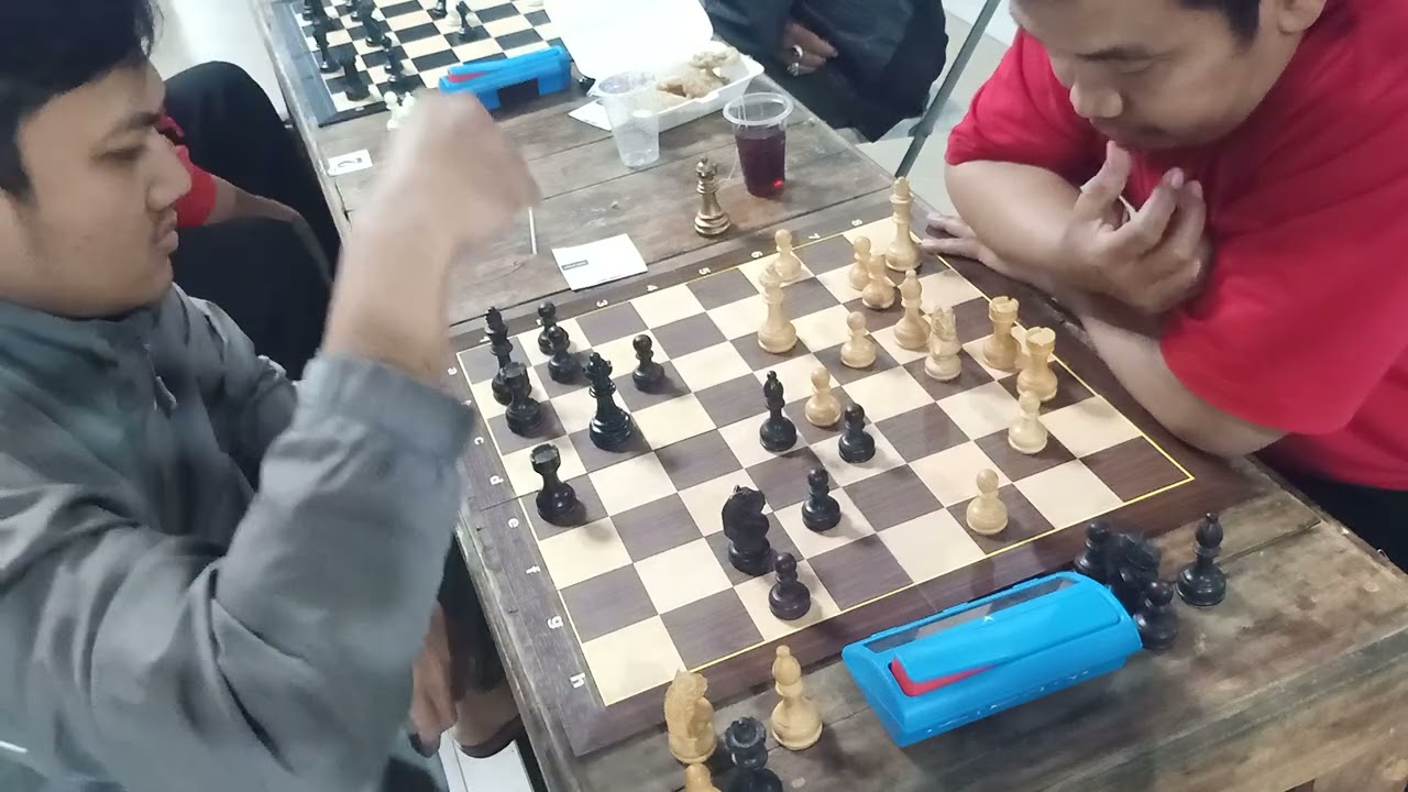 Harusnya pion Abadi...Aji vs  budles hampir menang