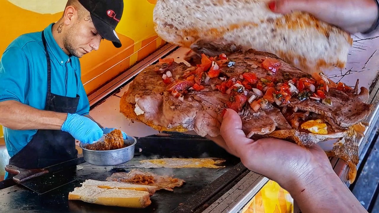 Sanguche De Bondiola - Argentina's Most Common Street Food