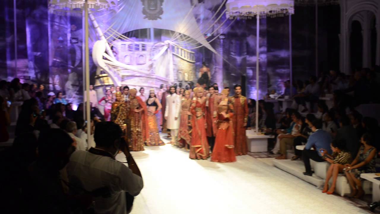 J J Vallaya's Asia Bridal Fashion Week 2013 Finale Show-stoppers Kabir Bedi and Kangana Ranaut