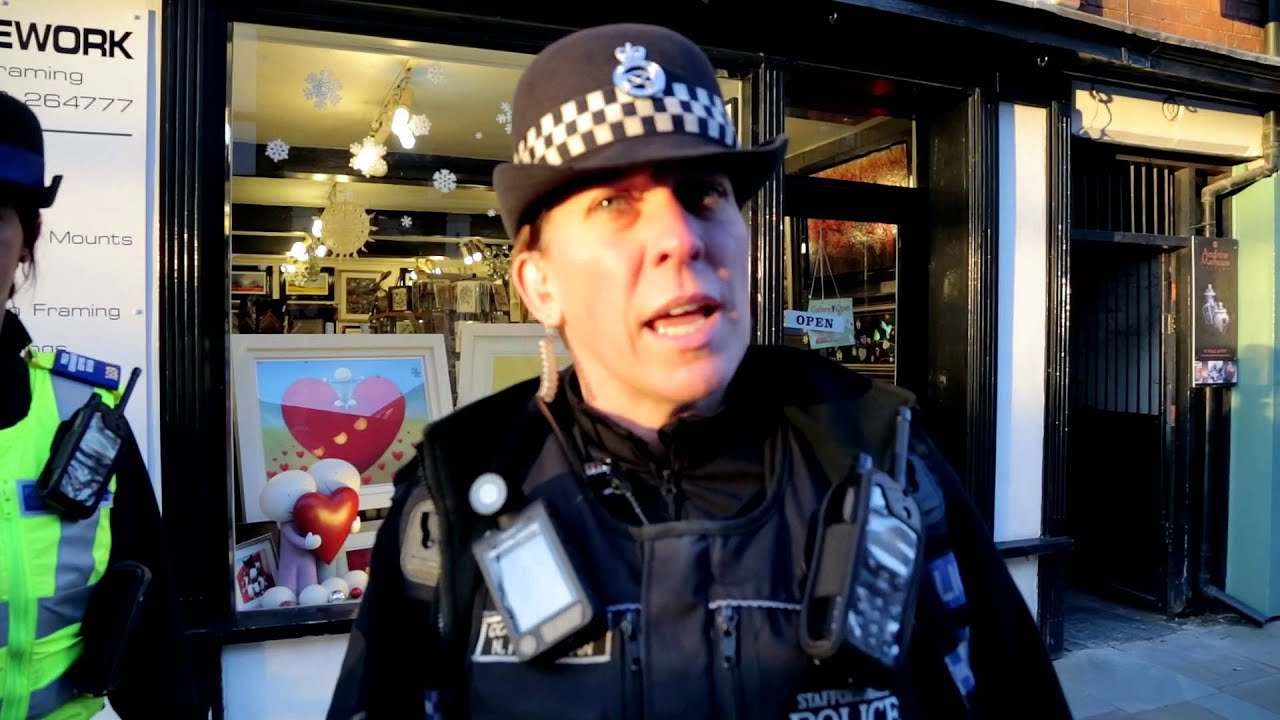 UK Cop Line of Questioning Fail || ViralHog