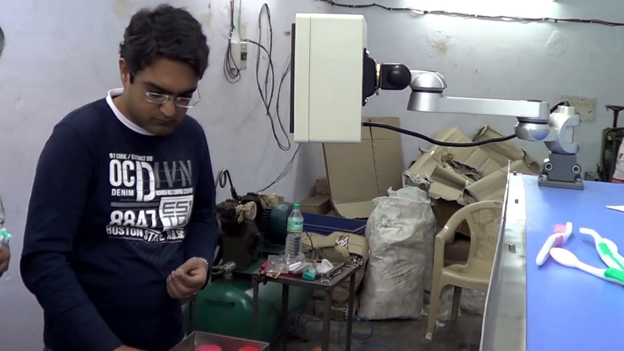 Tooth Brush CNC Tufting Machine (Four axis double color)
