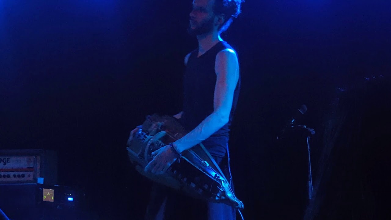 Le château magique - Guilhem Desc (Electric Hurdy Gurdy)