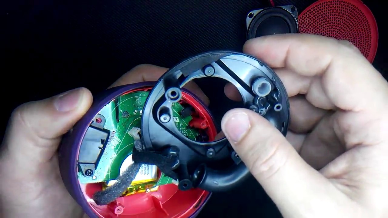 How to disassemble the Logitech X100