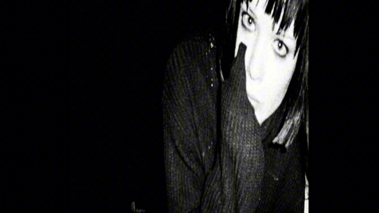 Witch House, Goth Pop “Blades”