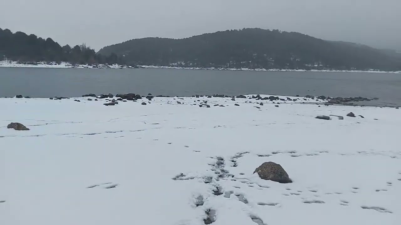 Nevada espectacular en el Embalse de La Jarosa | Invierno real