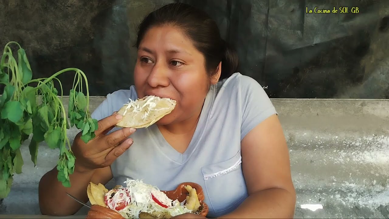 Así Preparo Unas Ricas Quesadillas Doradas De papa con Caldillo 😋👌