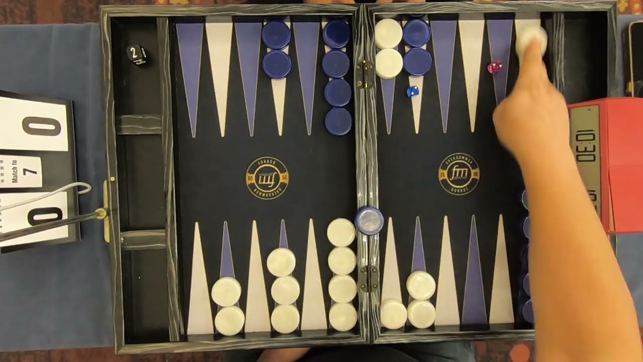 Ali Çetin Belene (White) vs Faruk Han (Navy)