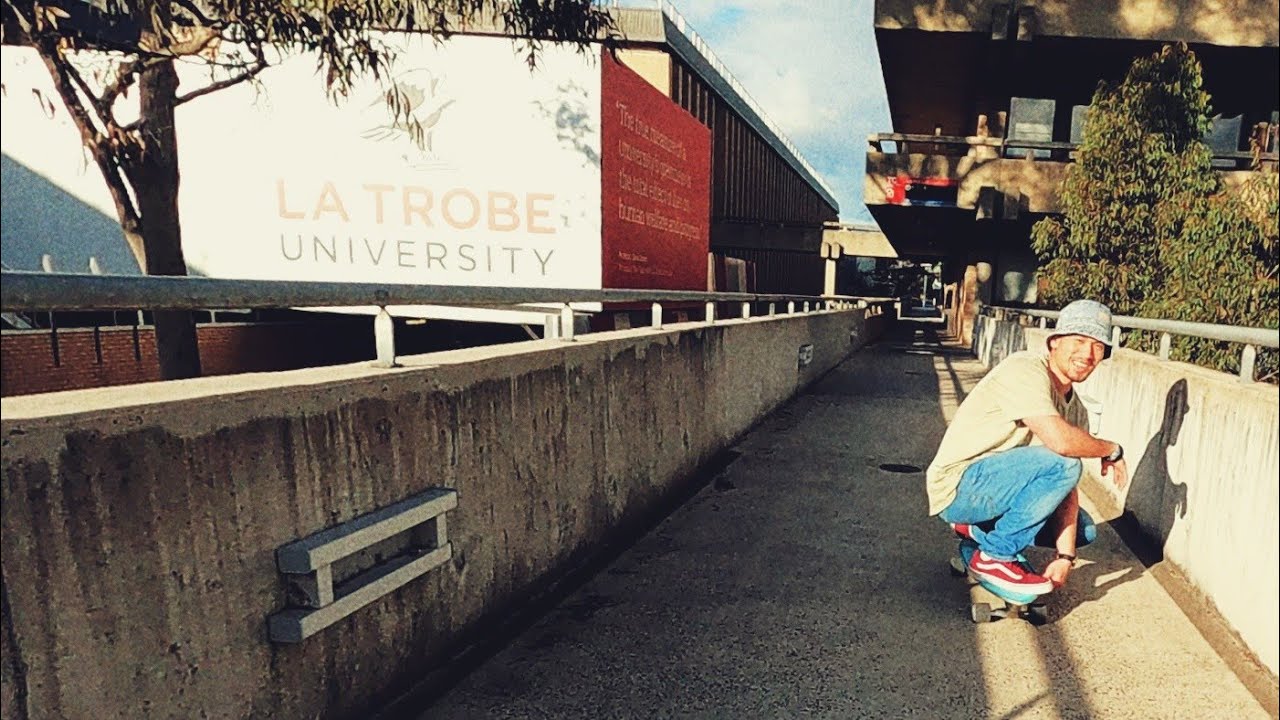 surfskate La Trobe Uni | Melbourne cruising