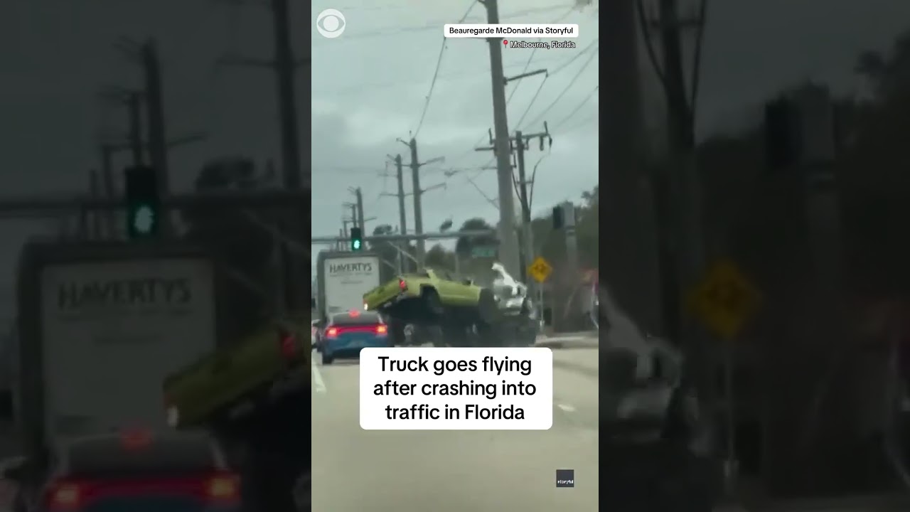 Truck crashes at speed into traffic in Melbourne, Florida #shorts