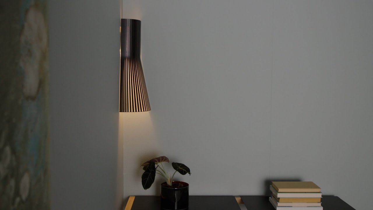 Secto Design  Secto Small 4237 corner lamp - Corner brightener