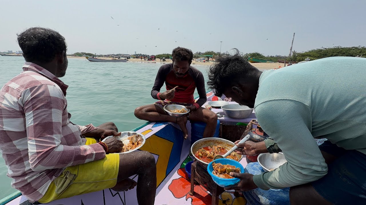 ஐயோ ‼️இவ்ளோ ருசியான மீனை கத்திரிக்காய் வச்சு மீன் குழம்பு Eggplant and fish curry கடல் மேல 