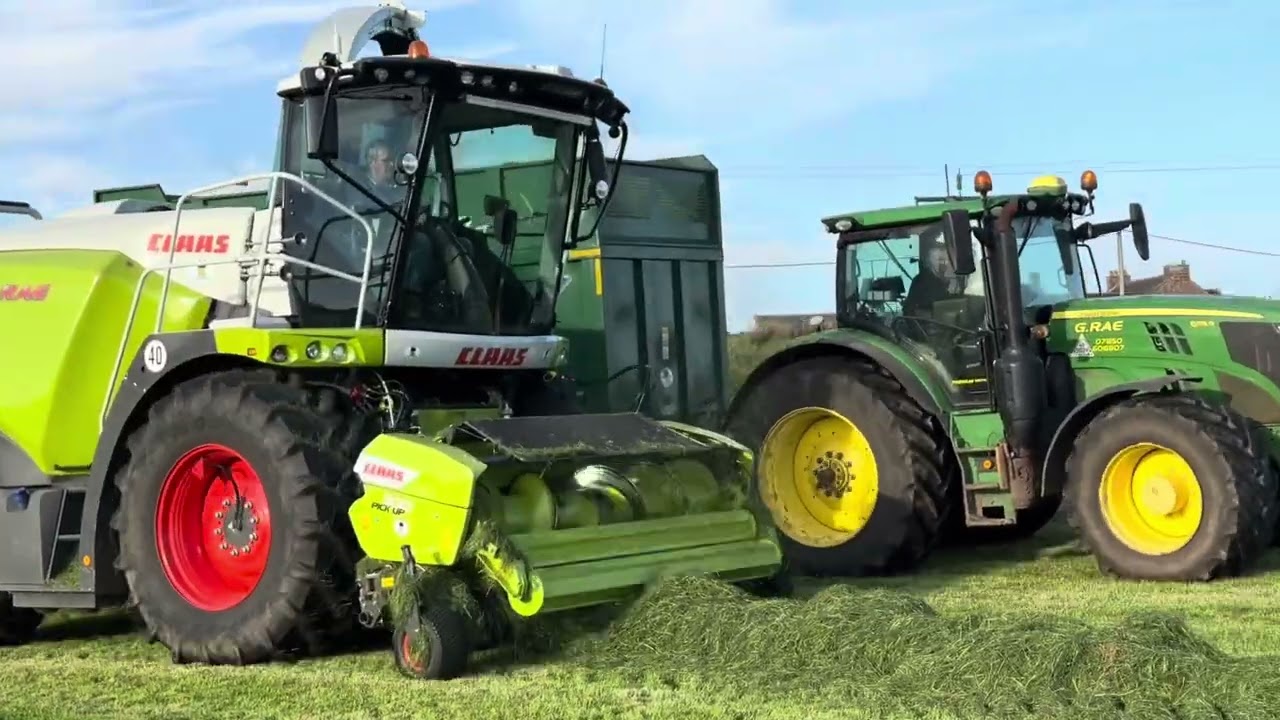 G.Rae Agri Services Roundbush Farm Annan 1st Cut Silage 🚜