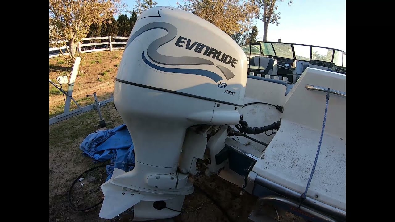 HOW TO COLD START A  1999 EVINRUDE  FICHT 150 HORSE #BARNFIND