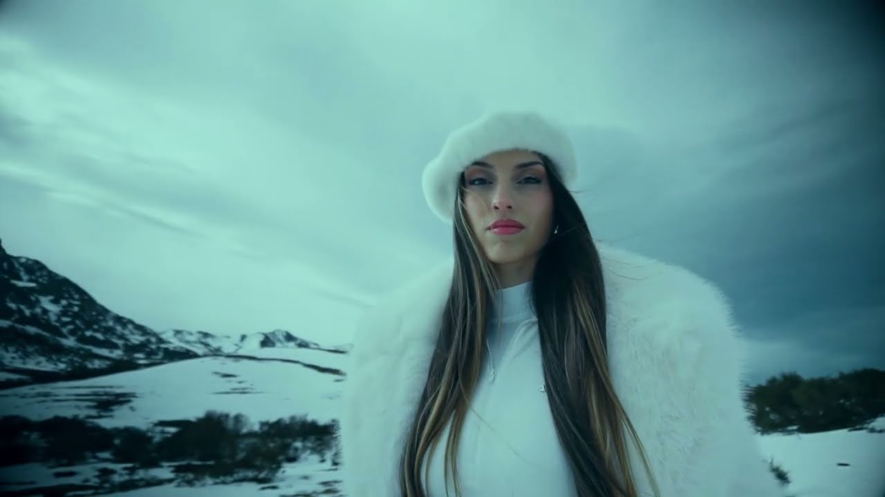 Eva Hevia- Congelao (Videoclip Oficial)