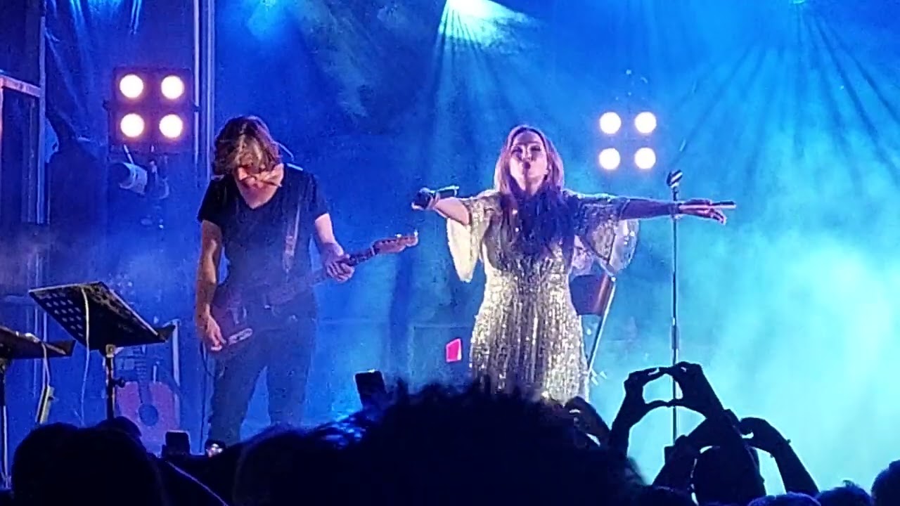 TROP DE GENS QUI T'AIME Gap concert Hélène Segara dernière chanson