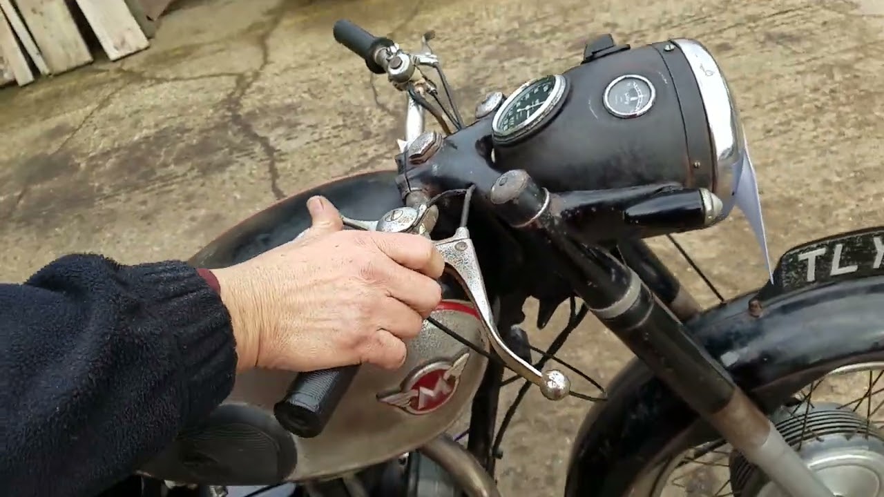 1957 Matchless G3LS 350cc at Andy Tiernans #09049MCH