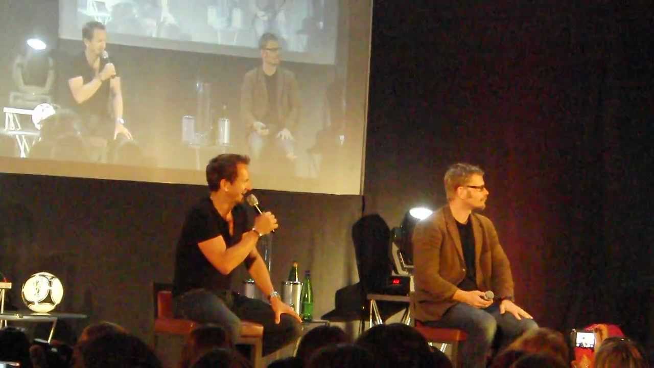 #Jibcon Mark Pellegrino and Sebastian Roche singing  (Jus in Bello 3)