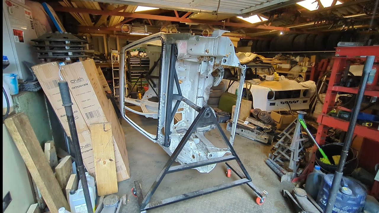 Peugeot 106 S1 Rallye project old  underseal removed