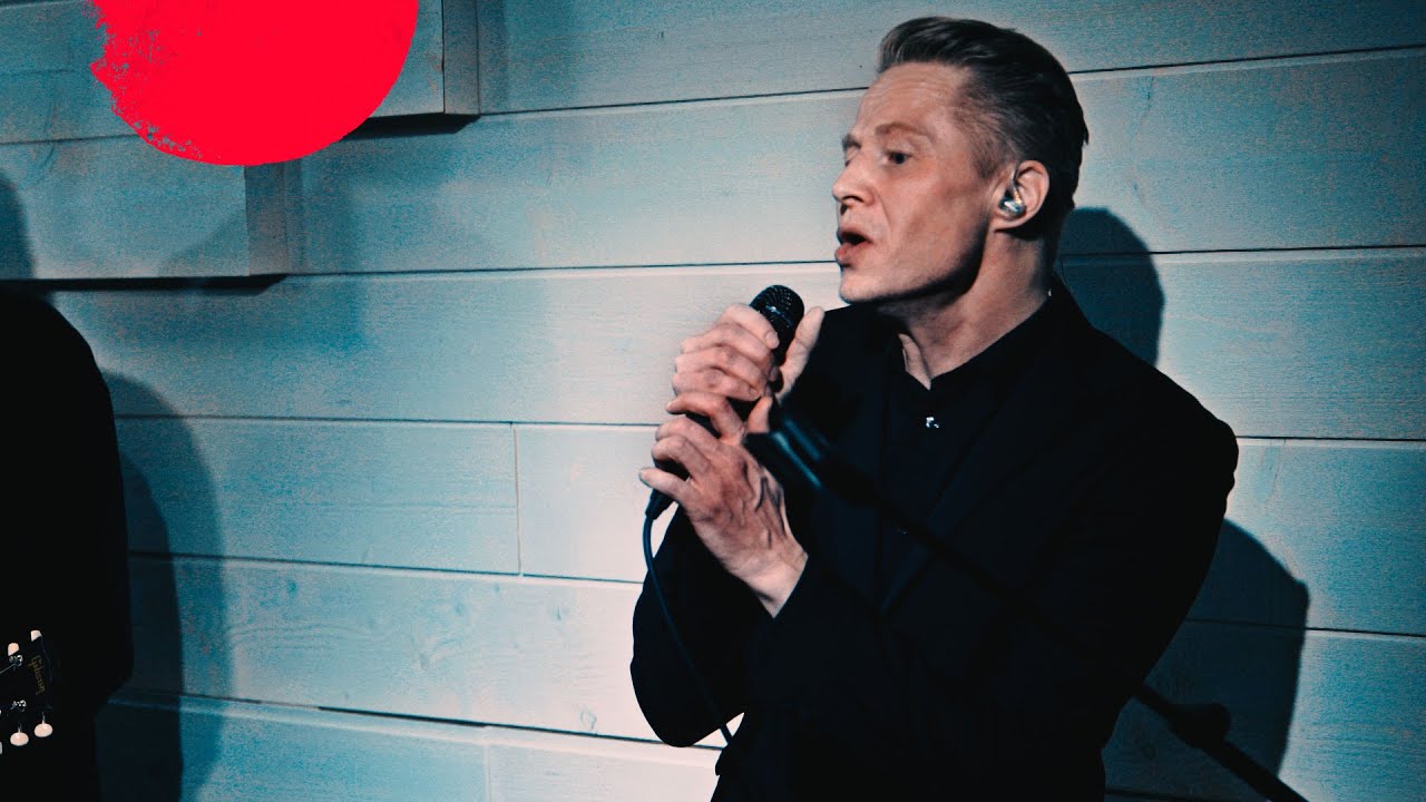 Egotrippi: Ainoa mikä jää (livenä Nova Stagella)