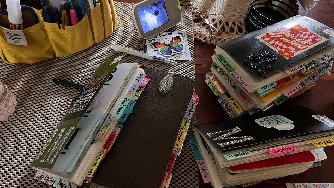 June 2022 Flipthrough - Standard Stalogy