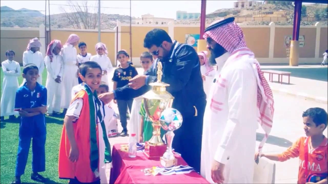 اليوم الوطني 86 بمدرسة صقر الجزيرة بالجنابين