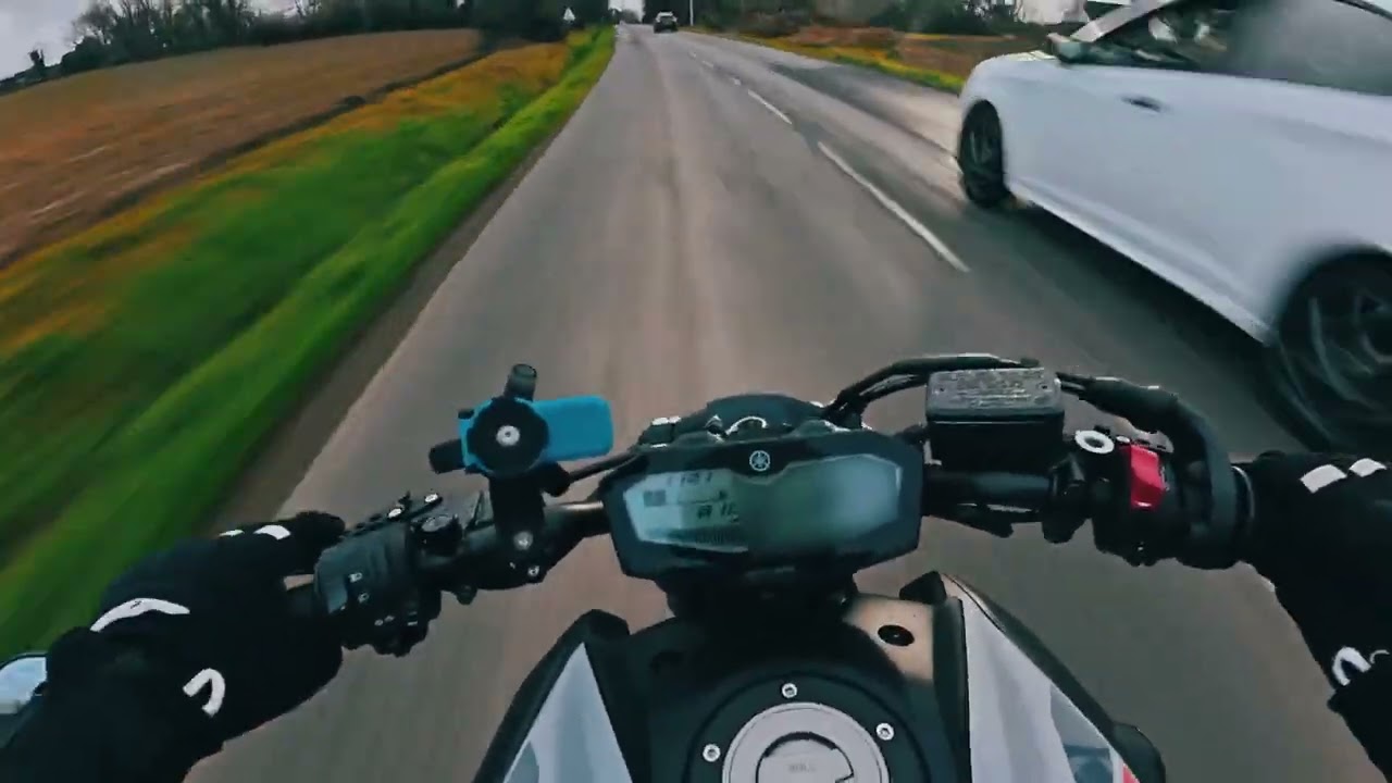 MT07 (a2) akrapovic ça pousse !  v1