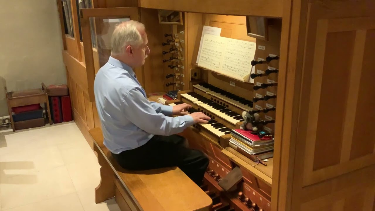 JS Bach – Prelude & Fugue in C major BWV 553 (Eight Short No 1)